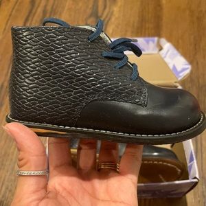 Josmo Walking shoes New never worn.